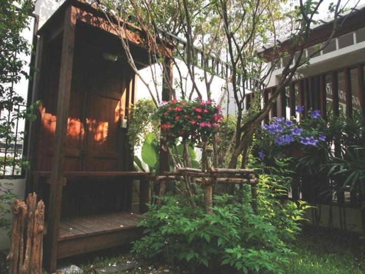 Baan Pra Nond Bed & Breakfast Bangkok Ngoại thất bức ảnh